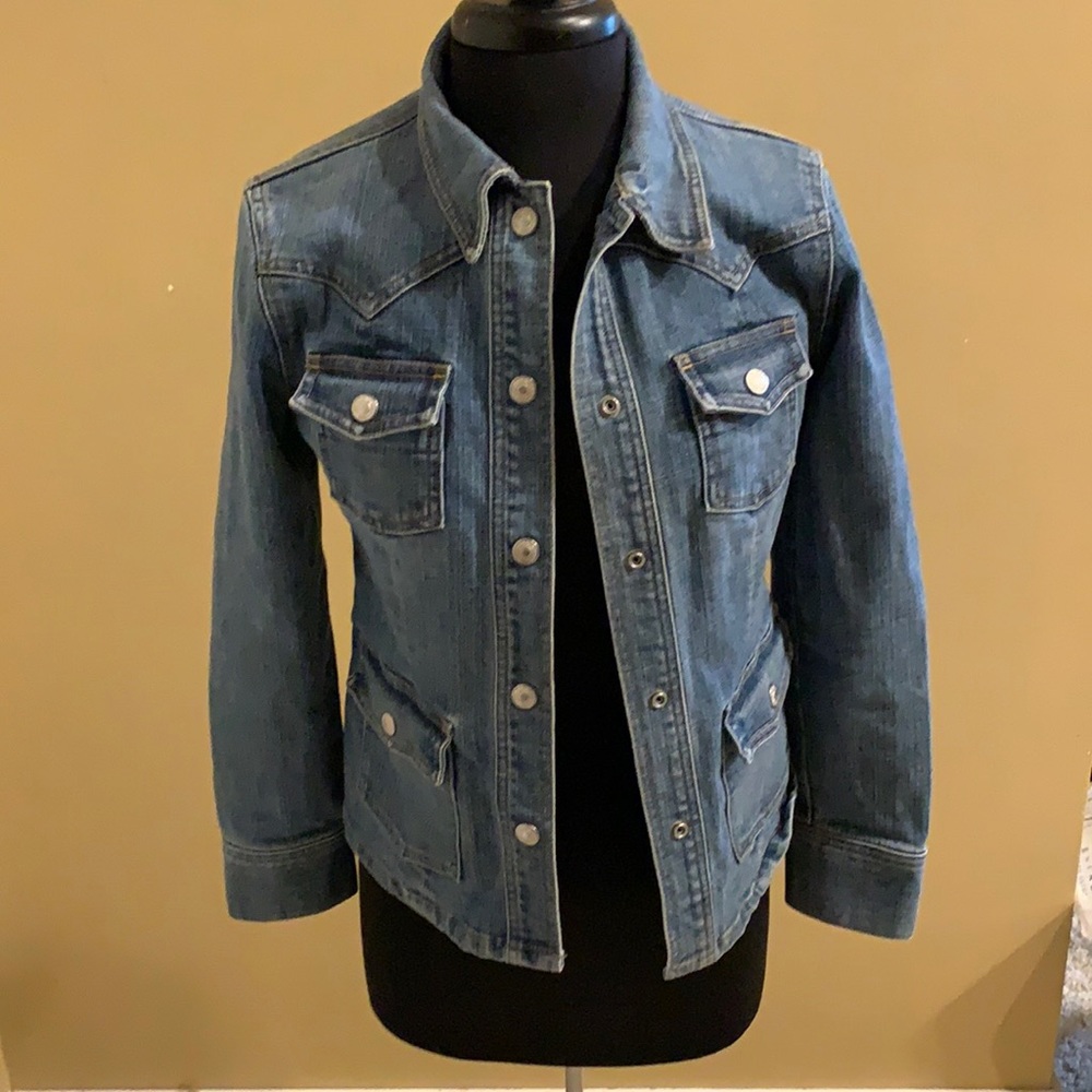 GAP denim jacket sz XS
